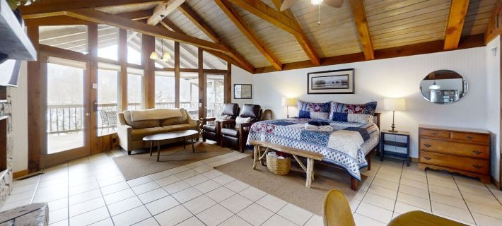 Riverview 1 Bedroom Cabin by RedAwning Hotels in Townsend