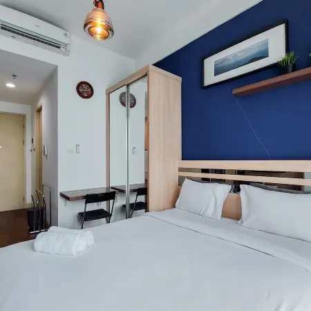 Nice and Elegant Studio at Tree Park City BSD Apartment