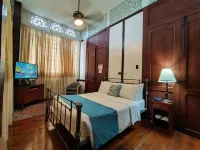 Paradores Del Castillo Hotels in Taal