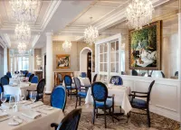 Chateau Vaudreuil Hotels in Dorion