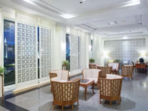 โรงแรมพลอยพาเลซ โรงแรมในอำเภอเมืองมุกดาหาร