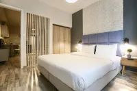 GK Ermou STR. Hotels near Statue of Lord Byron