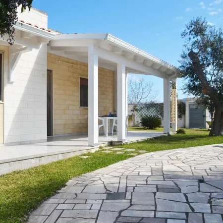 Comfortable Italian Holiday Home with Garden and BBQ