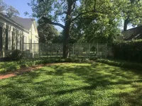 The Magnolias - A Beautiful Charming Historical Home to relax & make memories!