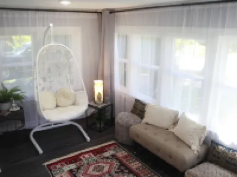 Close to Wisconsin Dells freshly renovated home in Baraboo! Hotels in Baraboo