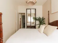 Modern Apartment with Terrace Trouville Hoteles en Trouville-sur-Mer