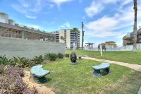 Coastal Sunsets and Community Pool - Spacious Tranquil Escape