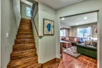 Hot Tub, Gourmet Kitchen and Expansive Decks - Serene Retreat Hotel di El Dorado County