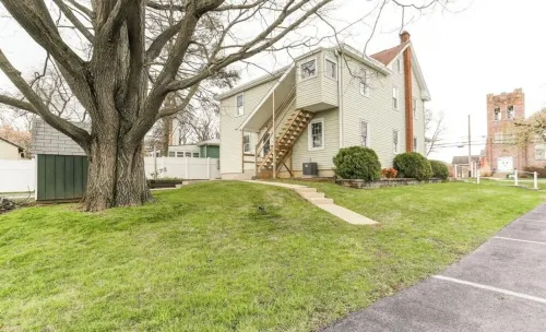 Gameroom with Foosball+Arcade! Spacious Home,Lots of Parking,Perfect for Groups!