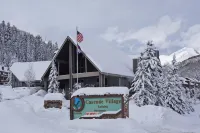 Luxury Amenities and Breathtaking Mountain Views - Exquisite Retreat