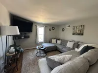Cozy apartment right in Downtown Downers Grove - 무료 와이파이