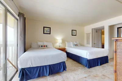 Bayfront condo close to beach with water views & pool access Hotels near Beach Waterpark