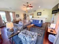 Charming Cottage with Modern Amenities - Ideal Family Escape