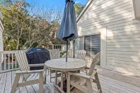 Scenic Golf and Lagoon Views with Modern Amenities - Charming Villa Retreat
