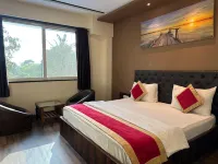 FARM REGENCY GORAI Hotels near Manori Beach