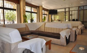 Shady Hotel Luxor