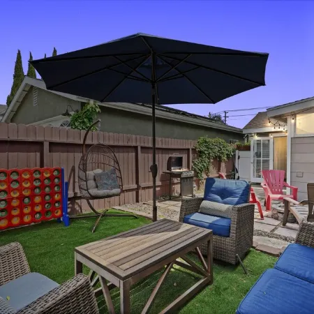 Mins to Belmont Shore - Firepit - Game Room - BBQ - Free Parking - Fifa 2026!