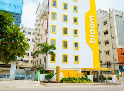 Bloom Hotel - Cyber Towers