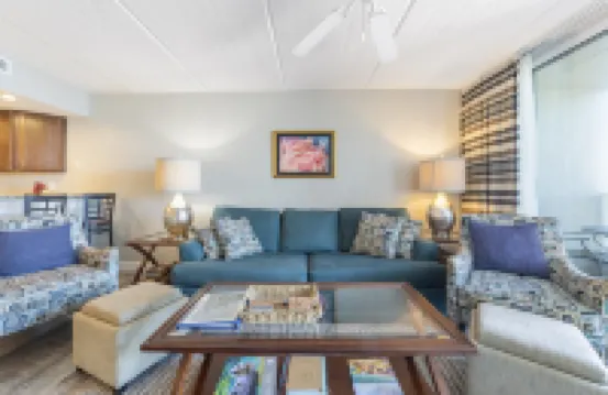 Oceanfront Access and Calming Ambiance - Beautiful Top Floor Retreat Hotels in Ponce Inlet