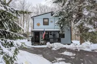 Cozy Cottage with Hot Tub and Game Area - Inviting Family Retreat