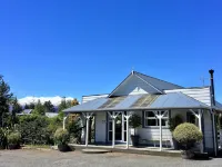 Tongariro Crossing Lodge Hotels in Whakapapa Village