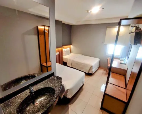สตูดิโอ วัน ธามริน โฮเทล โรงแรมใกล้สถานีบีเอ็นไอ ซิตี้