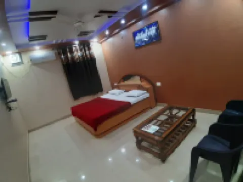 Hotel Summer Hill Hotels in Nahan