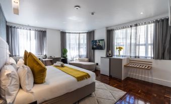 Cape Diamond Boutique Hotel