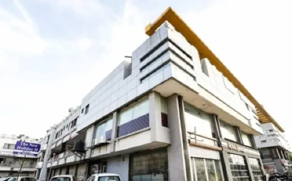 新假日 II 默黑薩納酒店