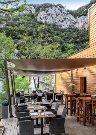 Prehistoric Lodge Отели в г. Валлон-Пон-д'Арк