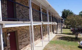 Ranch House Inn and Suites
