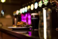County Arms Birr - bar