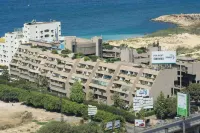 Duplex in Siwar,2 Minutes from Hotel le Royal,1 Bedroom, Pool,Generator Included Hotels near Raytop Outlet