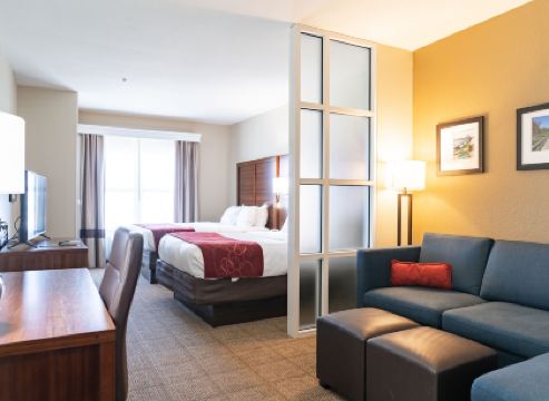 Comfort Suites