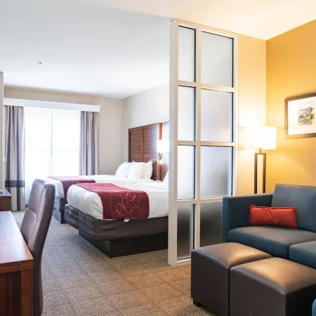 Comfort Suites