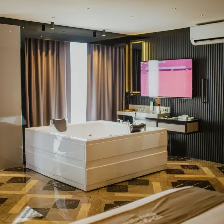 Quala Hotels