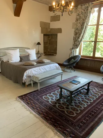 Maison de la Pra Отели в г. Валанс