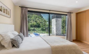 Villa Teresa 2 by Atlantic Holiday