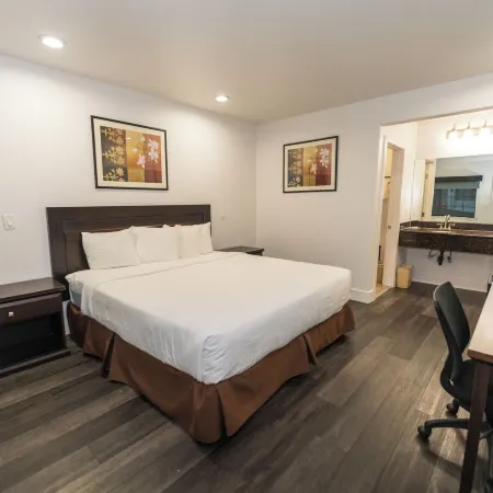 Monterey Surf Inn Hotels in Monterey