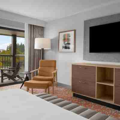 Valley River Inn Rooms