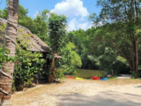 Fisherman's Hut , ขนำชาวเลโฮมสเตย์ โรงแรมในอำเภอ สิเกา