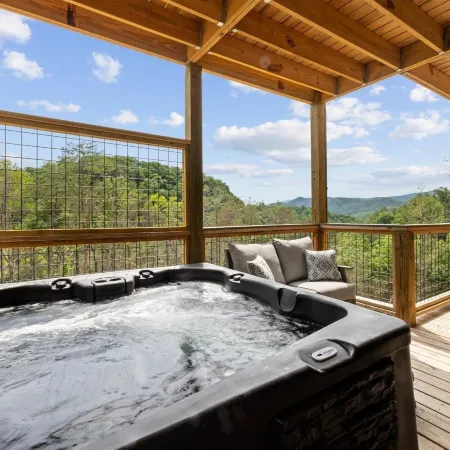 Stargazer Chalet 5 Bedroom Cabin by RedAwning