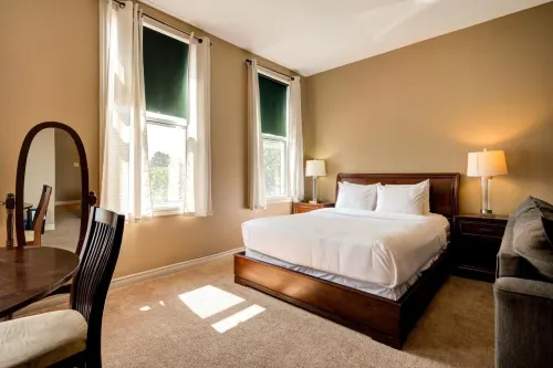 The Avonlea Inn Hotels in Stratford