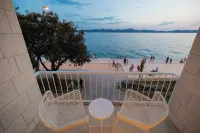 Mona Lisa's View in Zadar Old Town - pantai