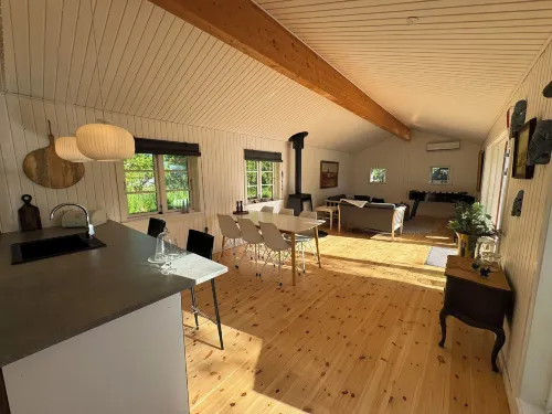 Big Renovated Cottage with Soul and Love Hotels in Farevejle