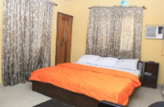 Nima Suites Hotel di 