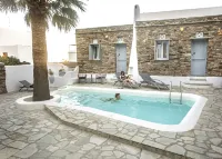 Onar Hotel & Suites - Hot Tub