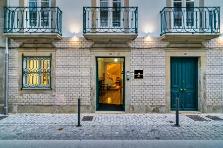 Flag Design Hotel Отели в г. Виана-ду-Каштелу