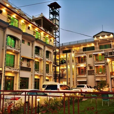 Hotel Hilton Palace