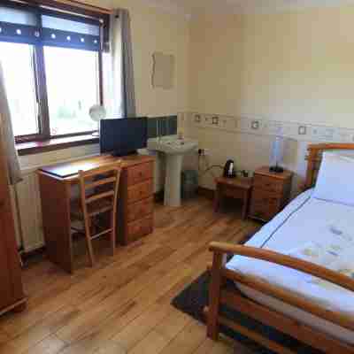 Sandwick Bay Guest House Rooms